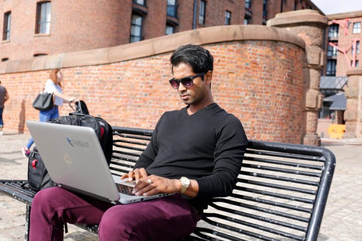 remote-working-Fernando-Raymond