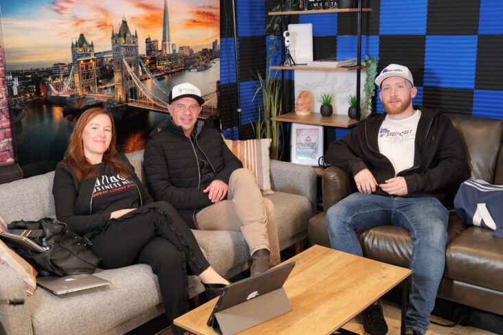 at-the-Podcast-studio-with-Snappy-Rubbish-Remvoals-founder-and-chief-in-editor-of-London-Business-Newss-Manuela-WIllbold