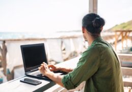 How Digital Tools Empower Modern Entrepreneurs