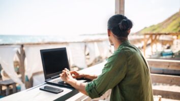 How Digital Tools Empower Modern Entrepreneurs