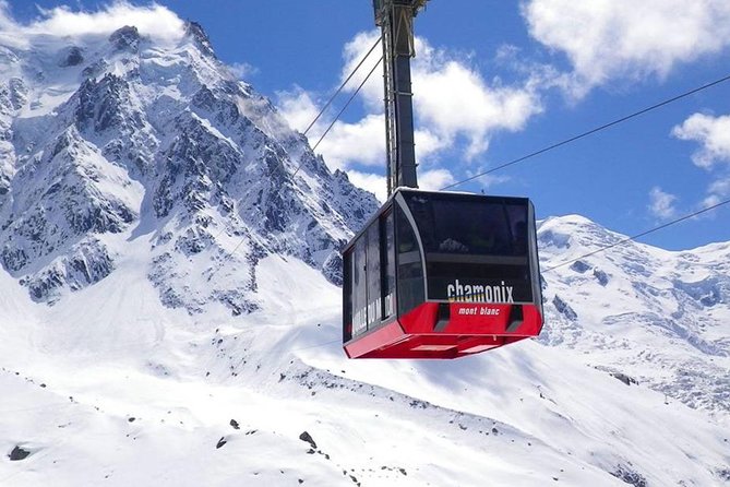 Snow-mountains-in-Geneva-in-Switzerland