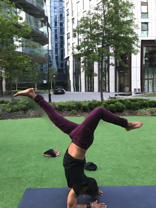  doing-yoga-at-the-collective-canary-wharf