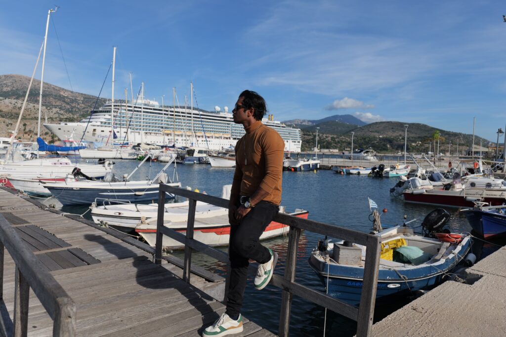 Fernando-Raymond-by-the-Harbour-in-Kefalonia-Island